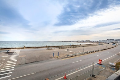 465 Ocean Blvd unit 301, Hampton, NH 03842 - photo 2