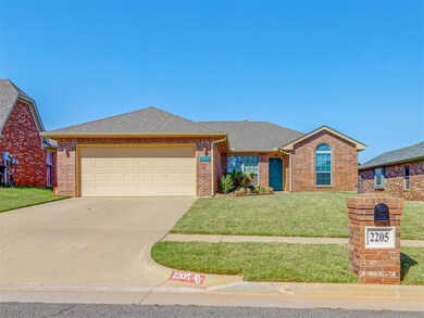 2205 SE 8th St, Moore, OK 73160 - photo 2