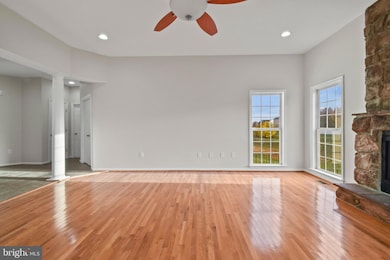 10801 Grimbert Ct, Bealeton, VA 22712 - photo 4