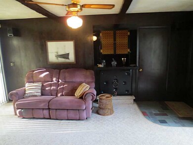 10 Oakhurst Dr, Greenville, RI 02828 - photo 4