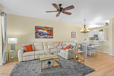 510 Robin Hood Cir unit 101, Naples, FL 34104 - photo 6