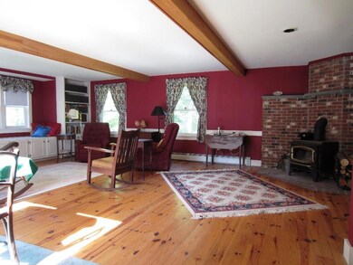 Awesome great room. Amazing natural...