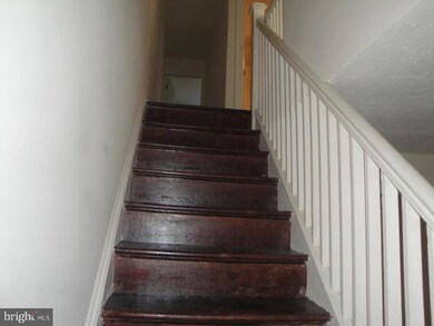 3808 Flowerton Rd, Baltimore, MD 21229 - photo 3