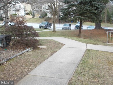 34 Dendron Ct, Parkville, MD 21234 - photo 3