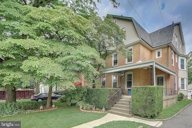 101 E Stewart Ave, Lansdowne, PA 19050 - photo 2