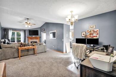 1393 Waters Edge Dr unit 26C, Akron, OH 44313 - photo 5