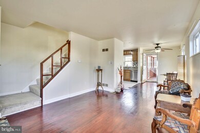 2239 Sweetbriar Dr, Alexandria, VA 22307 - photo 6