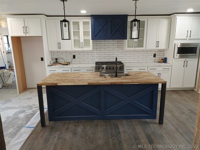 506 Fairway Cir, Broken Arrow, OK 74011 - photo 2