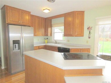 MORE OF THE KITCHEN! RECENT Appliances included!