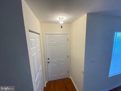 16 Martins Landing Ct, Germantown, MD 20874 - photo 5