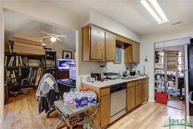 124 S Sheftall Cir, Savannah, GA 31410 - photo 7