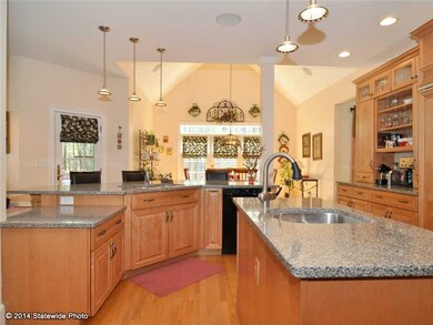 38 Sophia Ln, Greenville, RI 02828 - photo 4