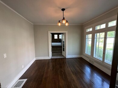 3315 Euclid Heights Blvd, Cleveland, OH 44118 - photo 5