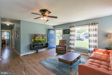 108 Andover Rd, Glenmoore, PA 19343 - photo 4