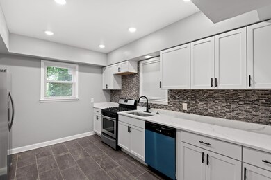 1701 Rutledge St, Gary, IN 46404 - photo 6