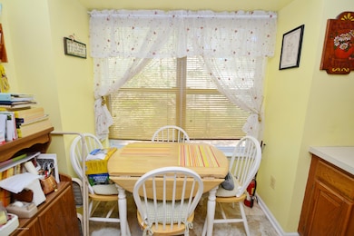 148 Heron Ct, Manalapan, NJ 07726 - photo 7