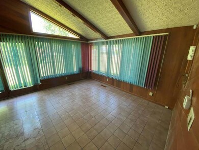 5064 Benham Dr, Columbus, OH 43232 - photo 7