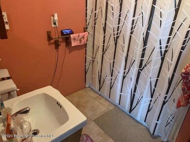 525 Hickory St, Old Forge, PA 18518 - photo 5