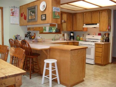 304 White Fir Dr, Grants Pass, OR 97526 - photo 2