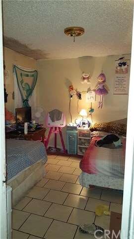 Front Unit (bedroom 1)
