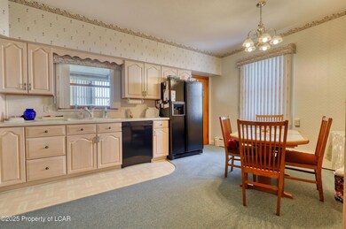 1022 Spruce St, Wilkes Barre, PA 18702 - photo 6