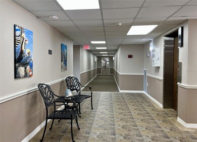 2290 Aaron St unit 210, Port Charlotte, FL 33952 - photo 5