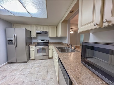 63 Douglas St unit 11, Homosassa, FL 34446 - photo 3