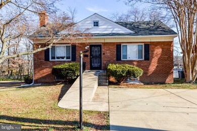 2712 Hawthorne Terrace, Hyattsville, MD 20785 - photo 2