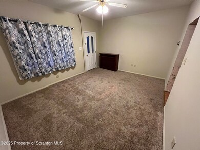 112 Allen St, Dunmore, PA 18512 - photo 7