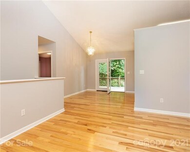 41 Ashwood Dr, Asheville, NC 28803 - photo 5