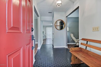 5253 Magnolia Oaks Ln, Jacksonville, FL 32210 - photo 5