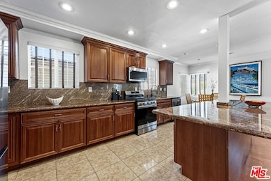 3627 Olympiad Dr, Los Angeles, CA 90043 - photo 7