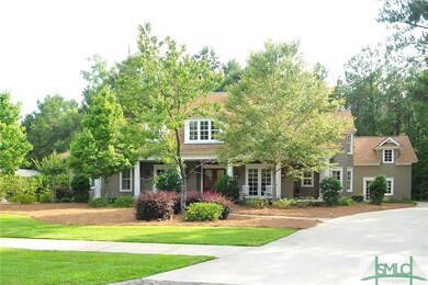 Beautiful curb appeal!  Wait...where's the 3 car g