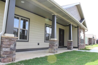 384 Golden Ln, Poplar Bluff, MO 63901 - photo 2