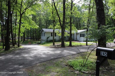 245 Deer Trail Dr, Saylorsburg, PA 18353 - photo 2