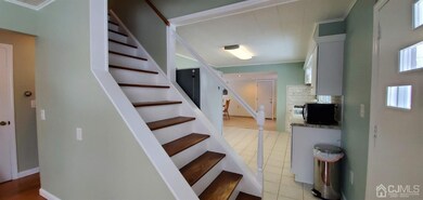 615 Clinton Ave, Middlesex, NJ 08846 - photo 6