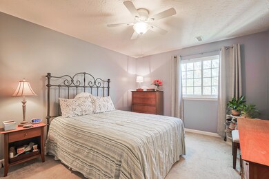 412 Marian Ln 5