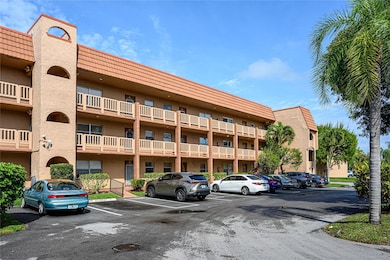 9750 Sunrise Lakes Blvd unit 211, Sunrise, FL 33322 - photo 2