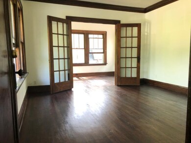 306 Oak Crest St, Waukegan, IL 60085 - photo 2