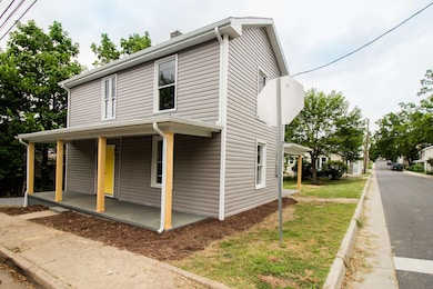 302 W Bruce St, Harrisonburg, VA 22801 - photo 2