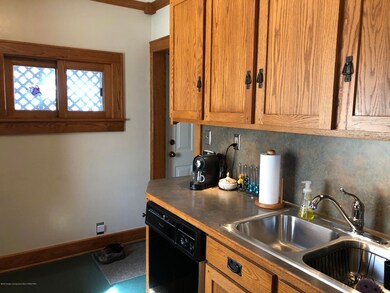 916 Dakin St, Lansing, MI 48912 - photo 6