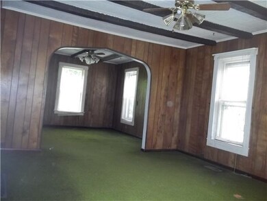 Living Room looking into dining room from the livi