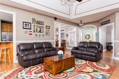 305 Winding Woods Trail, Mount Washington, KY 40047 - photo 4