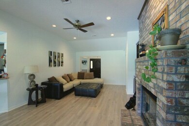 782 Timberline Dr, Bay City, TX 77414 - photo 5