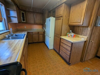 3942 Drummond Rd, Toledo, OH 43613 - photo 7