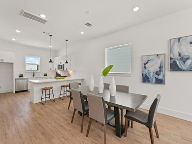 1207 Cavalcade St unit D, Houston, TX 77009 - photo 5