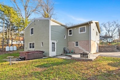 9 Omar St, Seymour, CT 06483 - photo 2