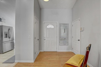 2524 Wrencrest Cir, Valrico, FL 33596 - photo 4