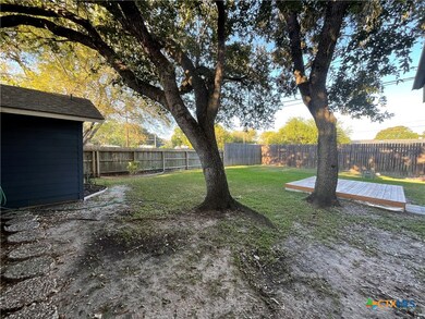 109 Nantucket Ave, Victoria, TX 77904 - photo 4