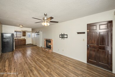 005_Living Room